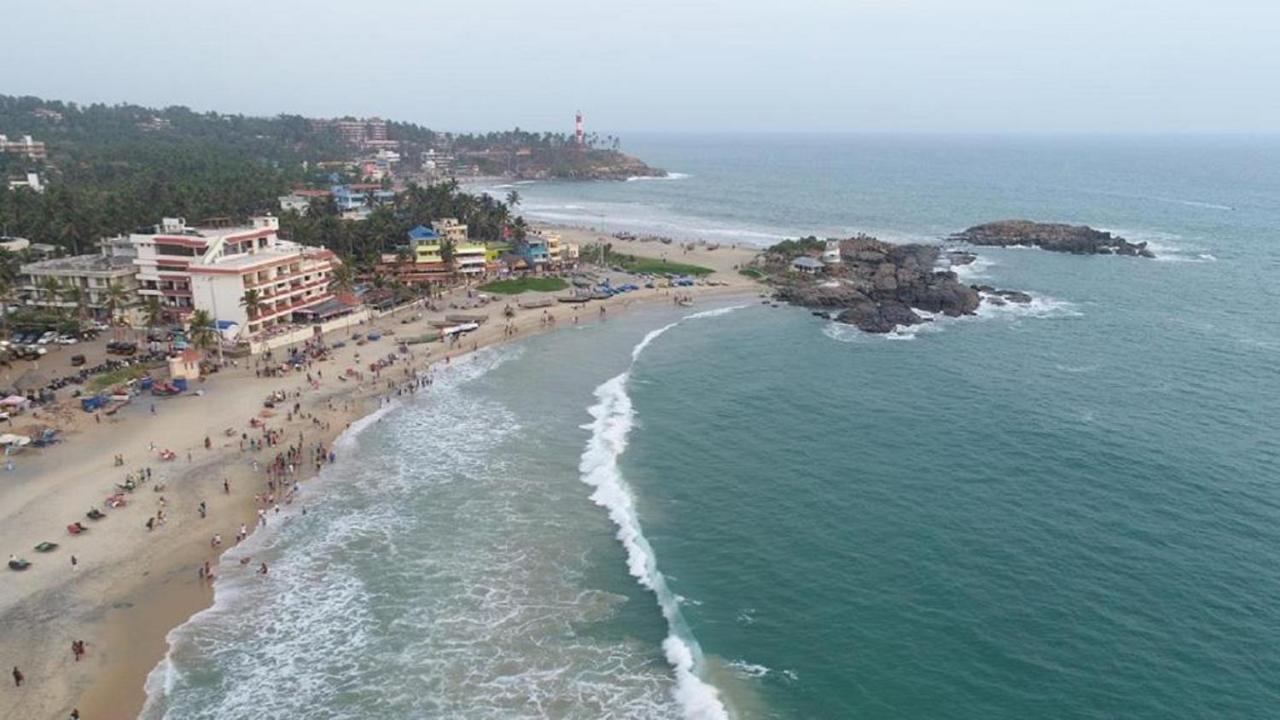Seaface Beach Resort Kovalam Buitenkant foto