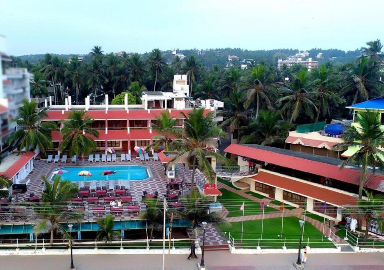 Seaface Beach Resort Kovalam Buitenkant foto