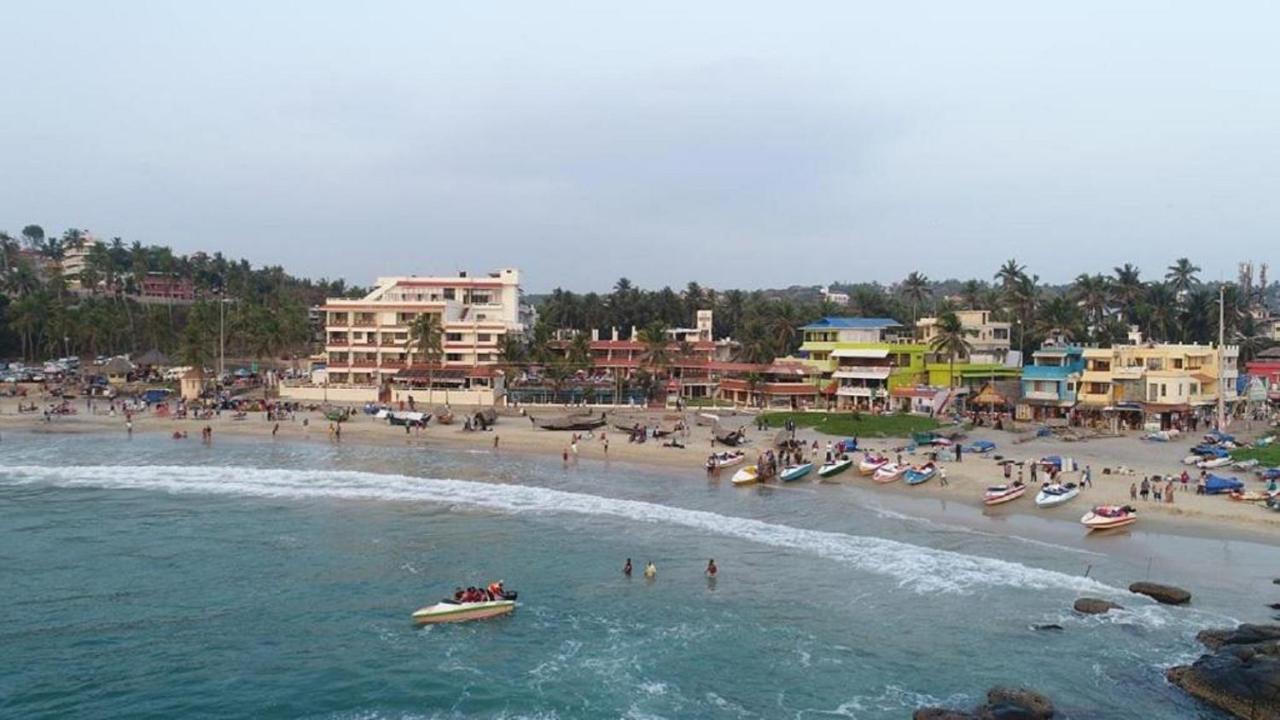 Seaface Beach Resort Kovalam Buitenkant foto