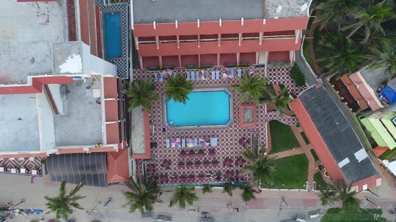 Seaface Beach Resort Kovalam Buitenkant foto