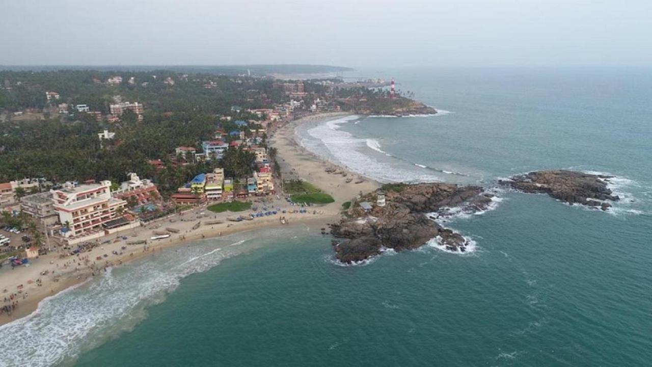 Seaface Beach Resort Kovalam Buitenkant foto
