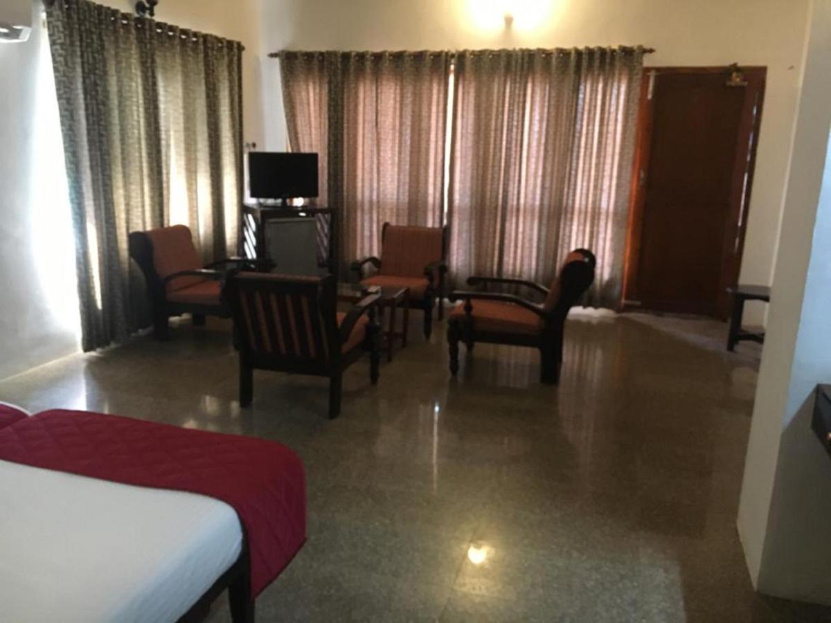 Seaface Beach Resort Kovalam Kamer foto