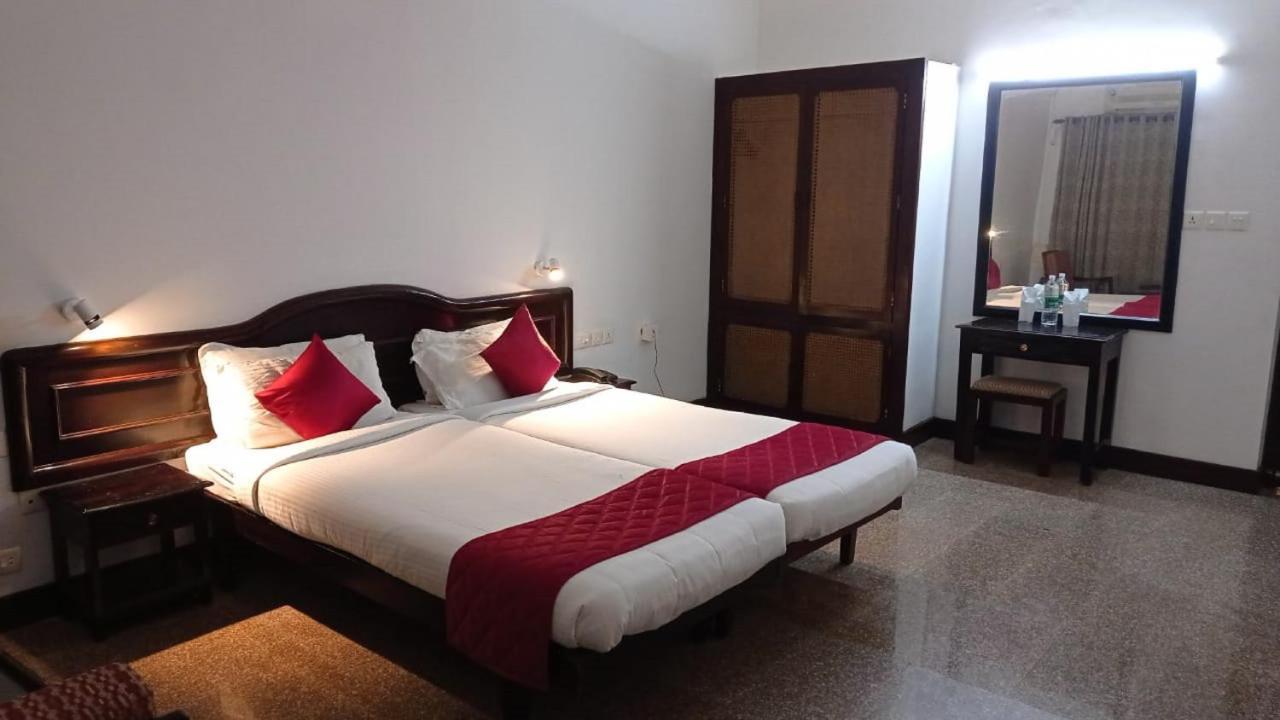 Seaface Beach Resort Kovalam Kamer foto